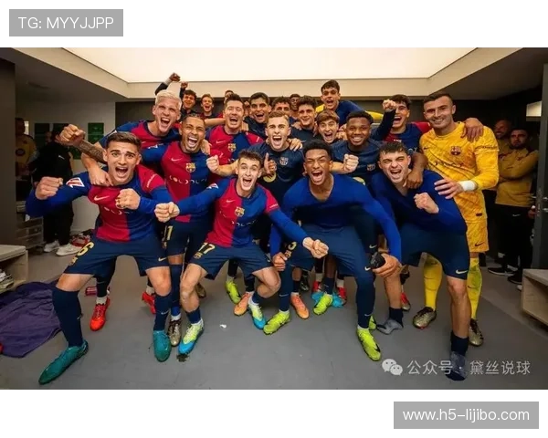 欧冠小组赛激战正酣 巴萨与拜仁争夺头名资格高潮迭起